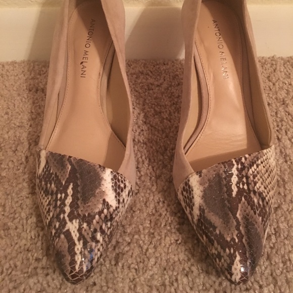 ANTONIO MELANI Shoes - Antonio Melani heels (tan, suede)